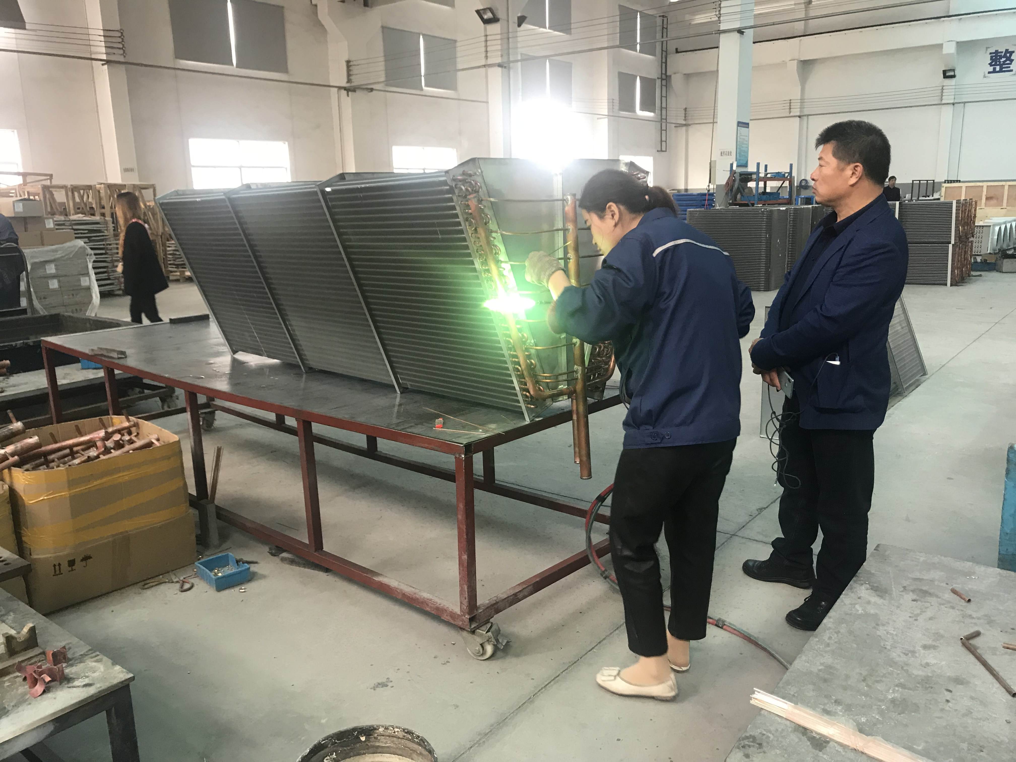 v型冷凝器生產(chǎn)